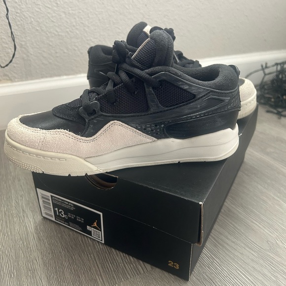Jordan 4 RM (PS) size 13c - Picture 5 of 6